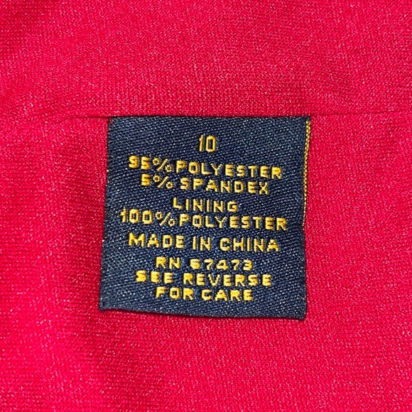 Just…Taylor bright red dress, ruffled neckline, zipper on side under left arm - Picture 11 of 12